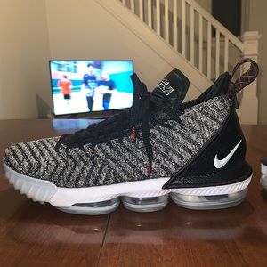 Lebron 16 Oreos Used